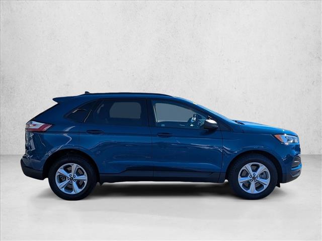 2024 Ford Edge SE photo 3