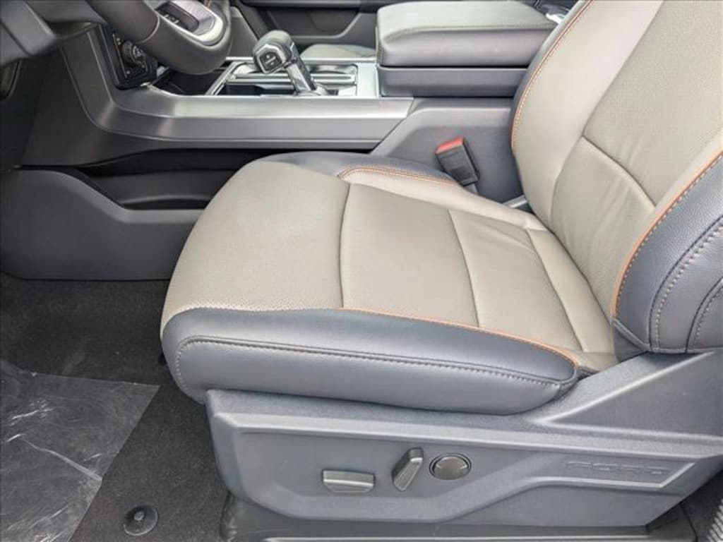 New 2025 Ford F-150 LARIAT Truck SuperCrew Cab