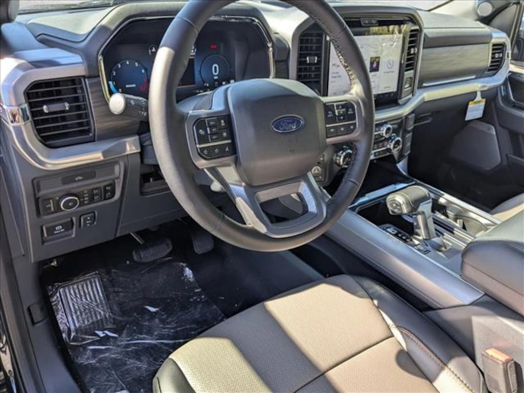 New 2026 Ford F-150 LARIAT Truck SuperCrew Cab