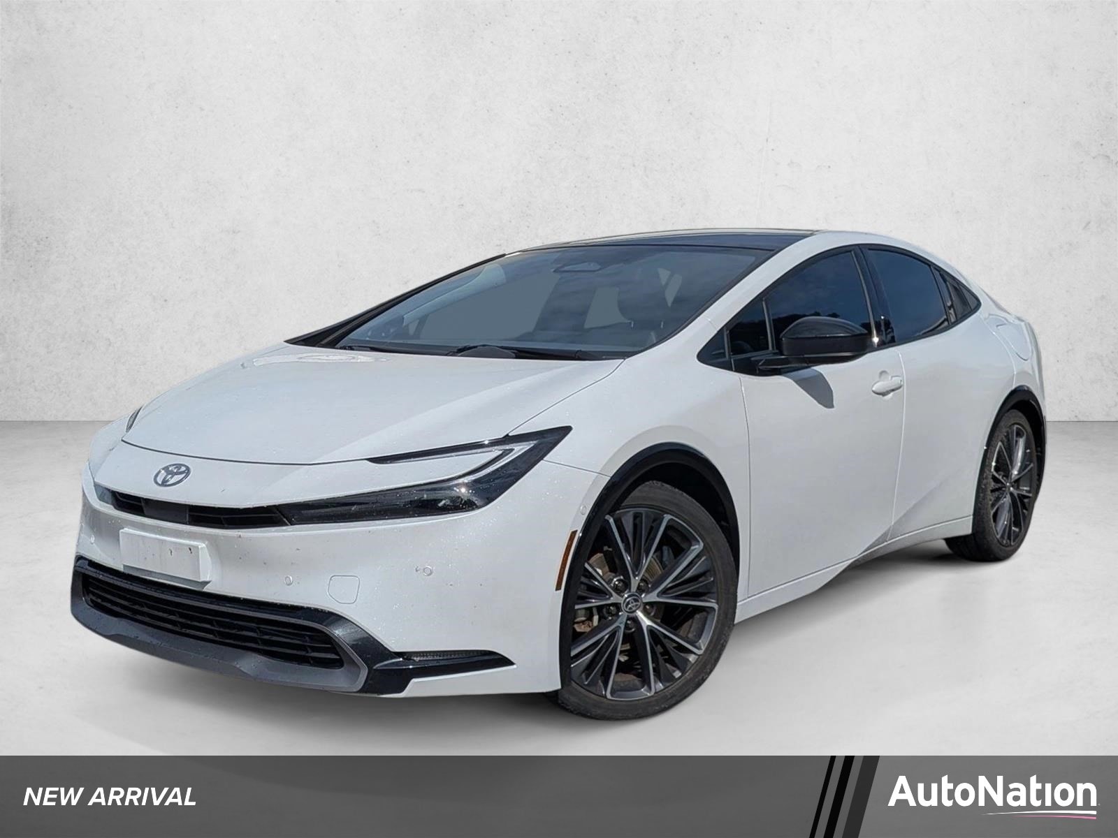2024 Toyota Prius Limited FWD's photo