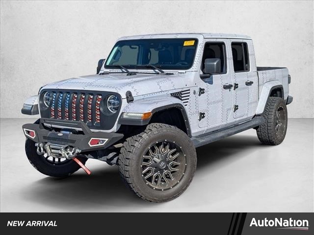 2022 Jeep Gladiator Overland's photo