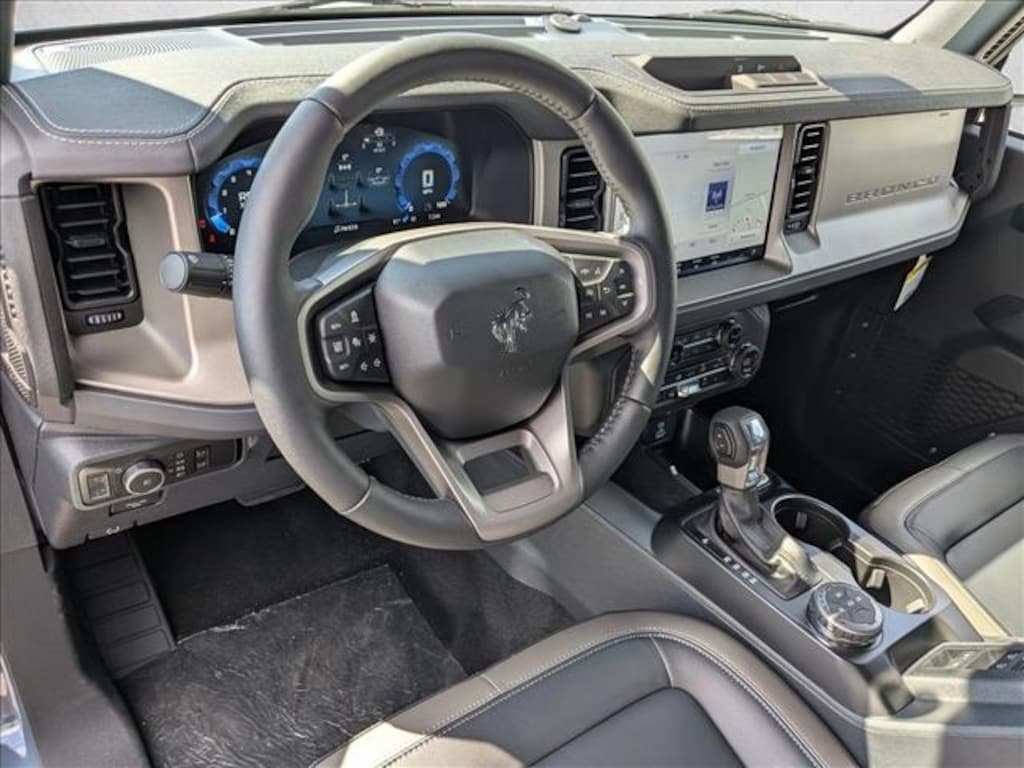 New 2025 Ford Bronco Outer Banks SUV