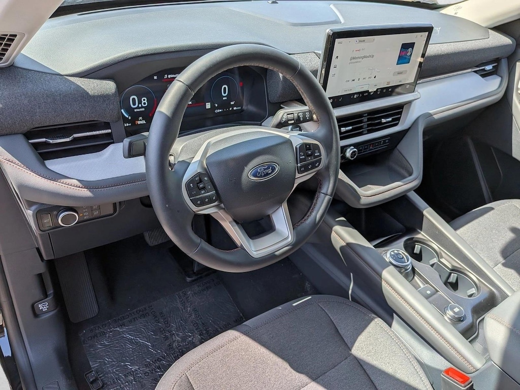 New 2026 Ford Explorer Active w/200A Pkg SUV