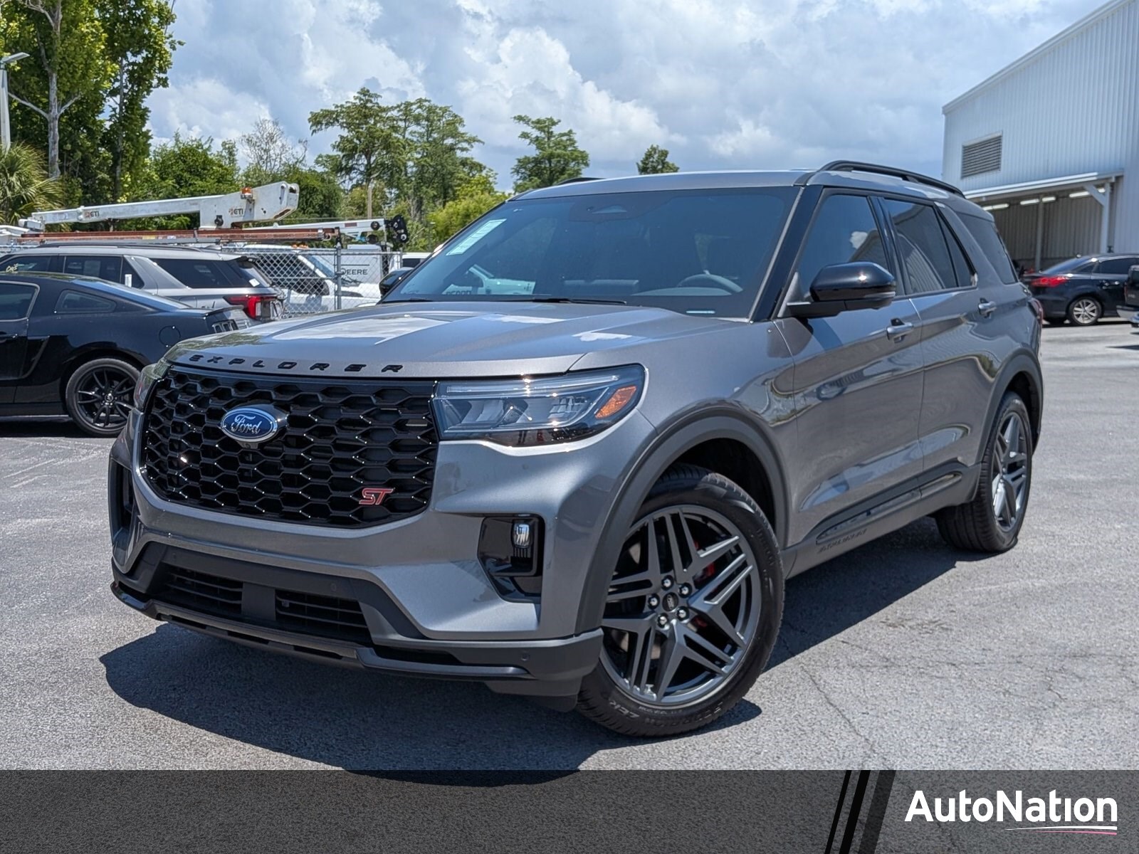2026 Ford Explorer ST 4WD's photo