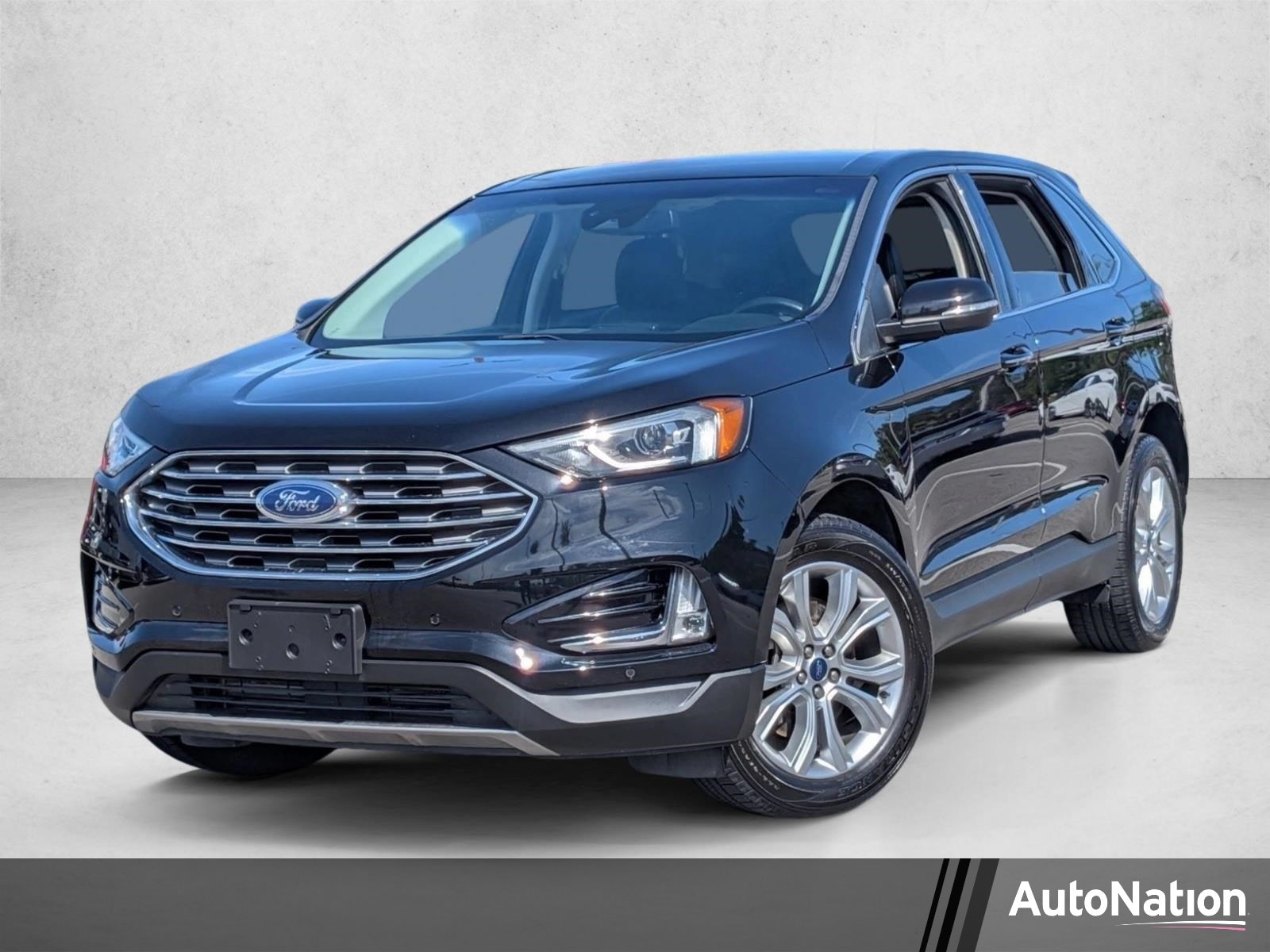 2022 Ford Edge Titanium AWD's photo