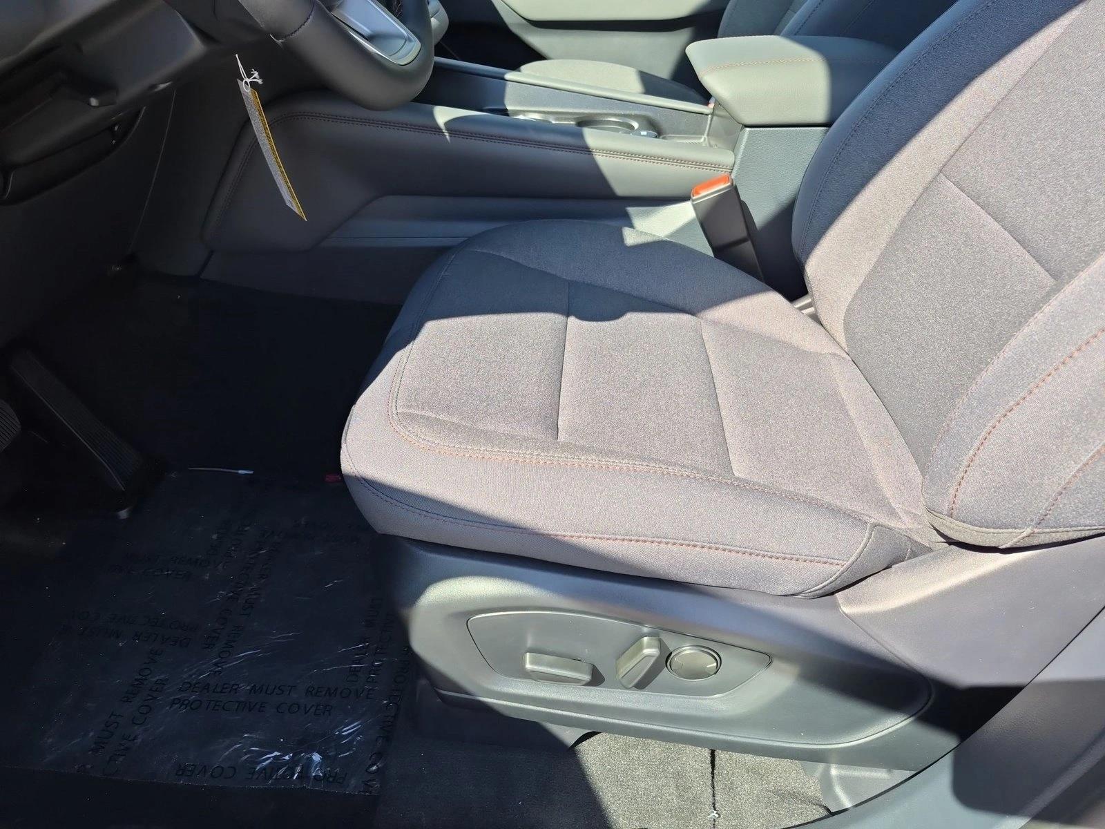 New 2027 Ford Explorer Active w/200A Pkg SUV