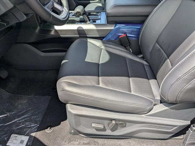 2025 Ford F-150 Lariat photo 4