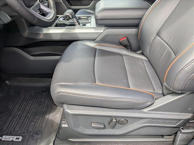2025 Ford F-150 Lariat photo 4