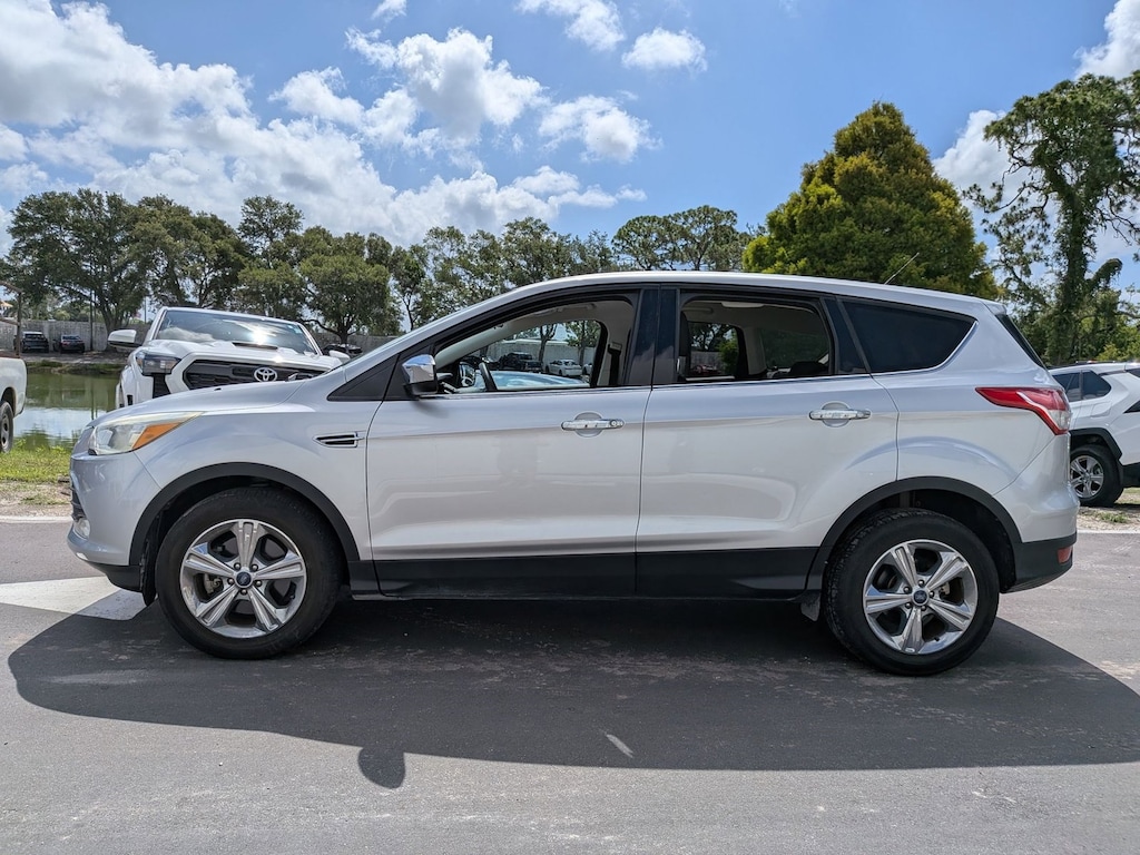Used 2016 Ford Escape SE SUV