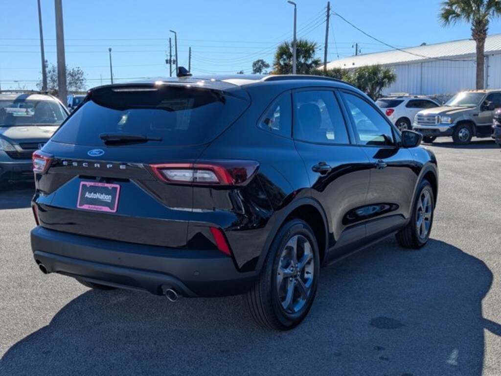 New 2026 Ford Escape ST-Line SUV