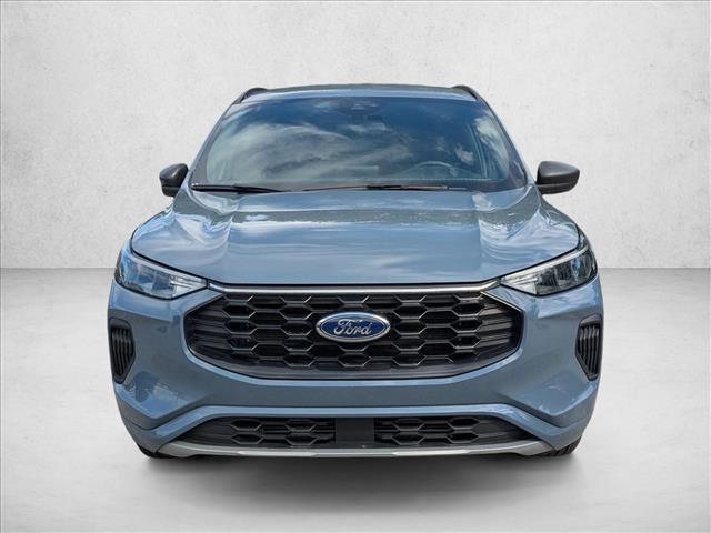 2024 Ford Escape ST-Line photo 2