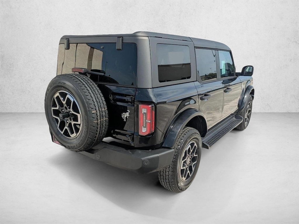 New 2026 Ford Bronco Outer Banks SUV
