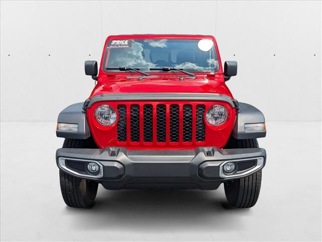 2023 Jeep Gladiator Sport photo 2
