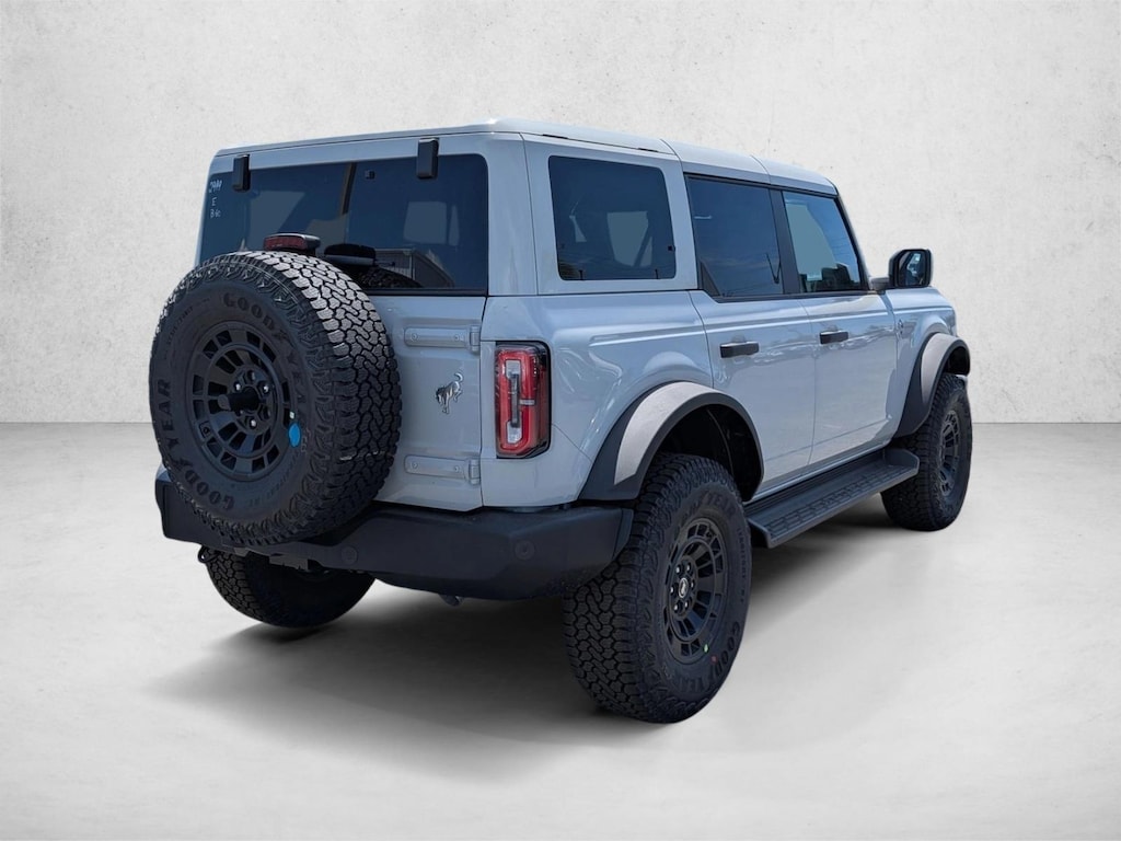 New 2026 Ford Bronco Outer Banks SUV