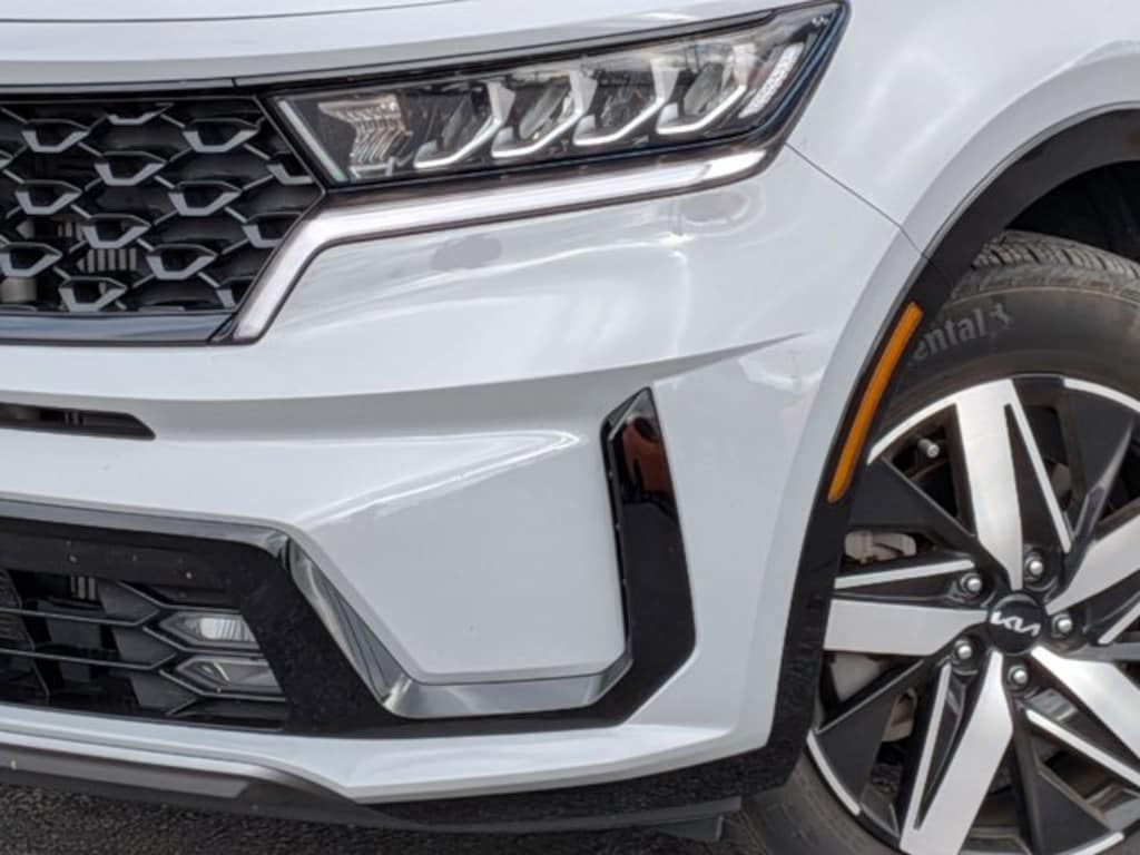 Certified 2022 Kia Sorento EX SUV
