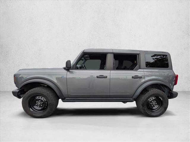 2023 Ford Bronco Black Diamond photo 2