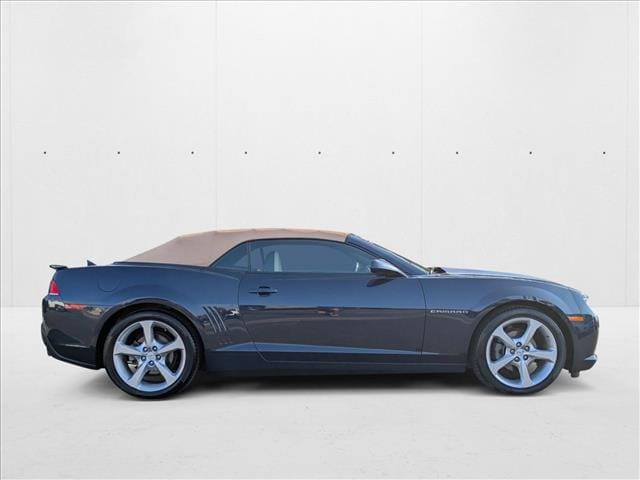 2015 Chevrolet Camaro 2LT photo 4