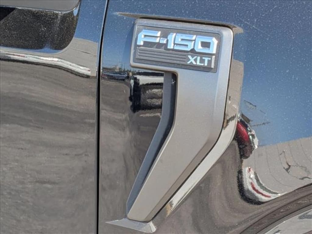 Used 2022 Ford F-150 XLT Truck SuperCrew Cab