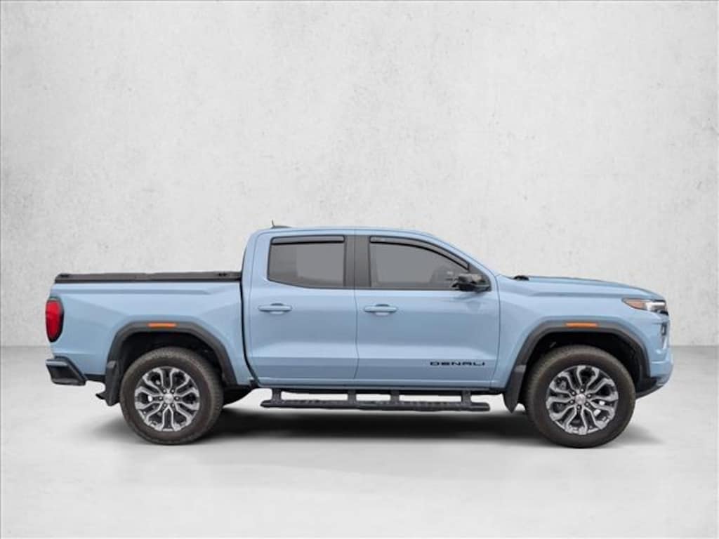 Used 2025 GMC Canyon 4WD Denali Truck Crew Cab