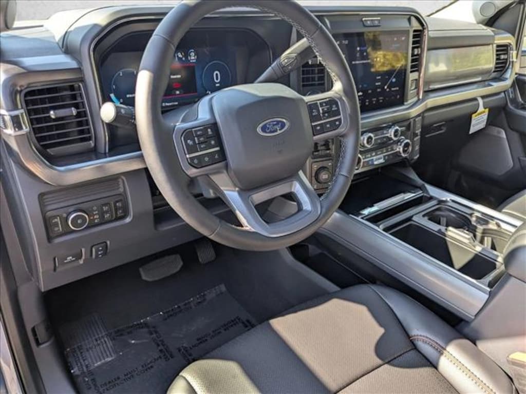 New 2025 Ford F-250 LARIAT Truck Crew Cab