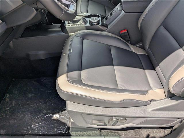 2025 Ford Bronco Outer Banks photo 4