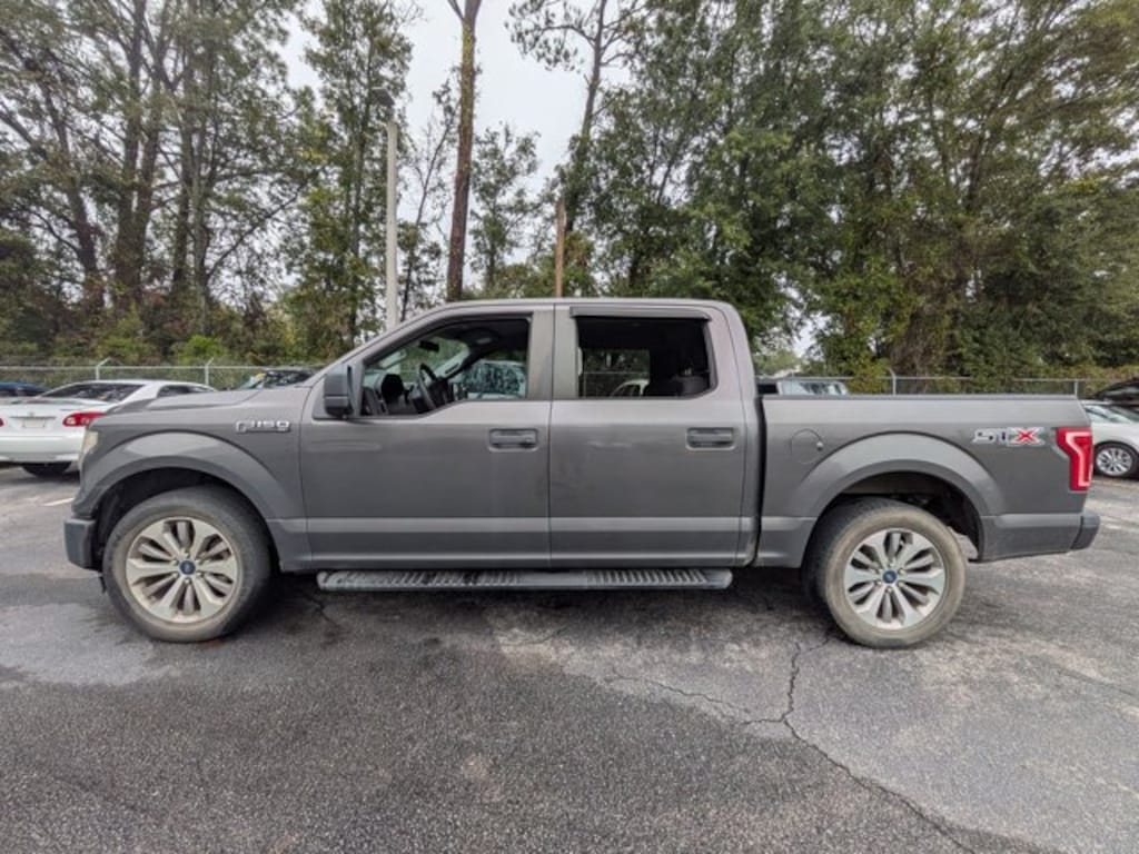 Used 2017 Ford F-150 XL Truck SuperCrew Cab