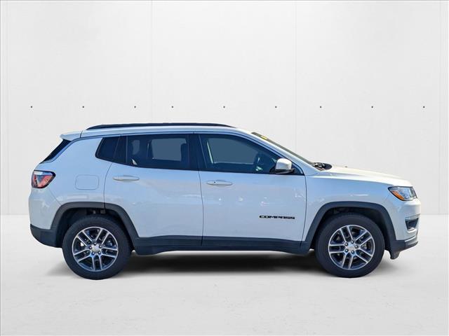 2019 Jeep Compass Latitude photo 4