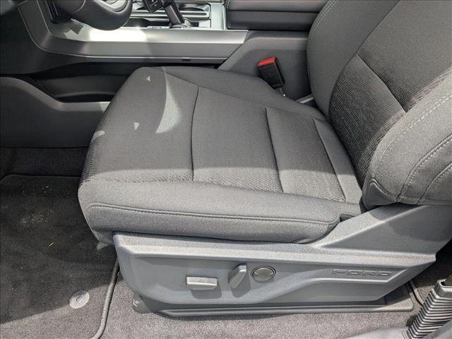 2025 Ford F-150 XLT photo 4