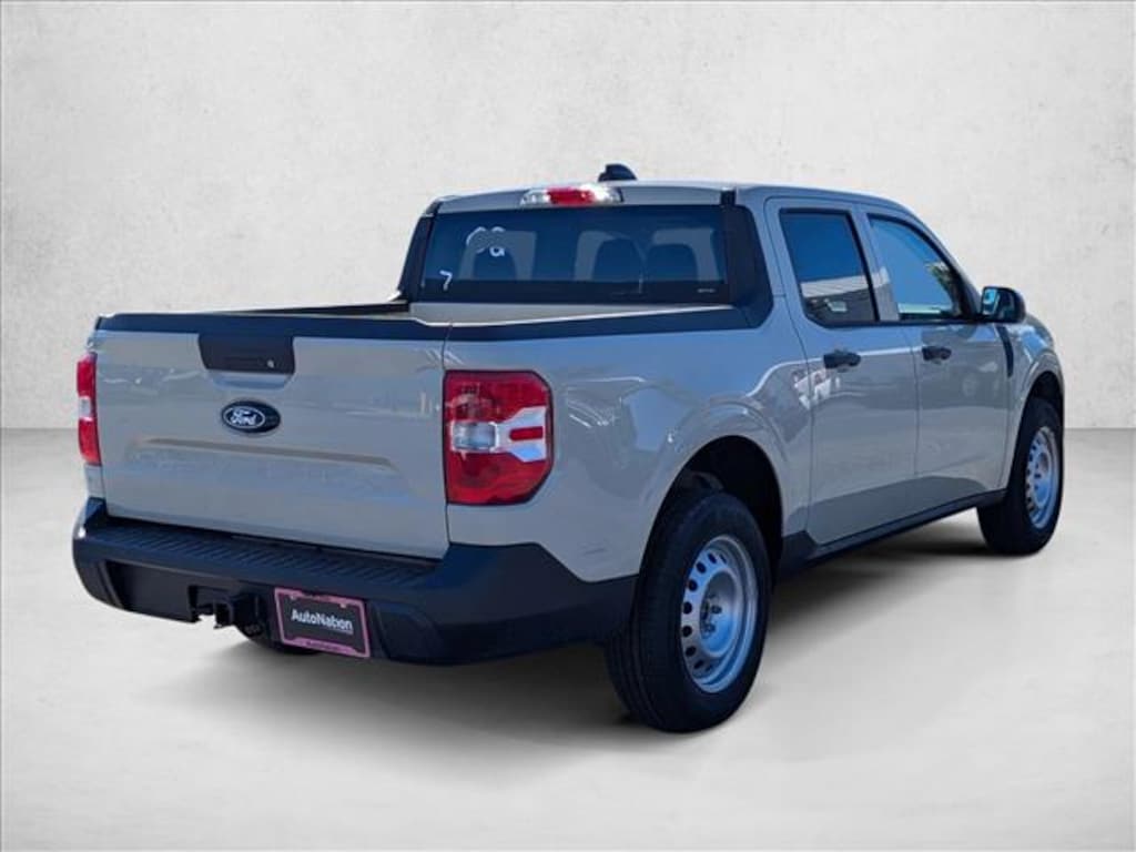 New 2025 Ford Maverick XL Truck SuperCrew