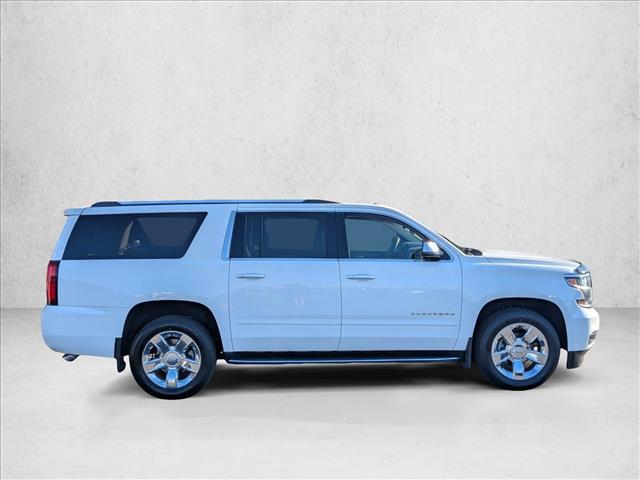 2019 Chevrolet Suburban 1500 Premier photo 4