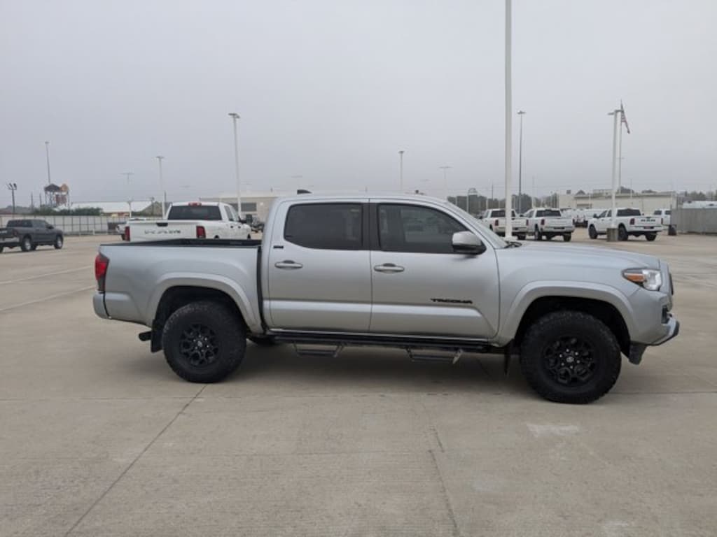 Used 2022 Toyota Tacoma SR5 Truck Double Cab