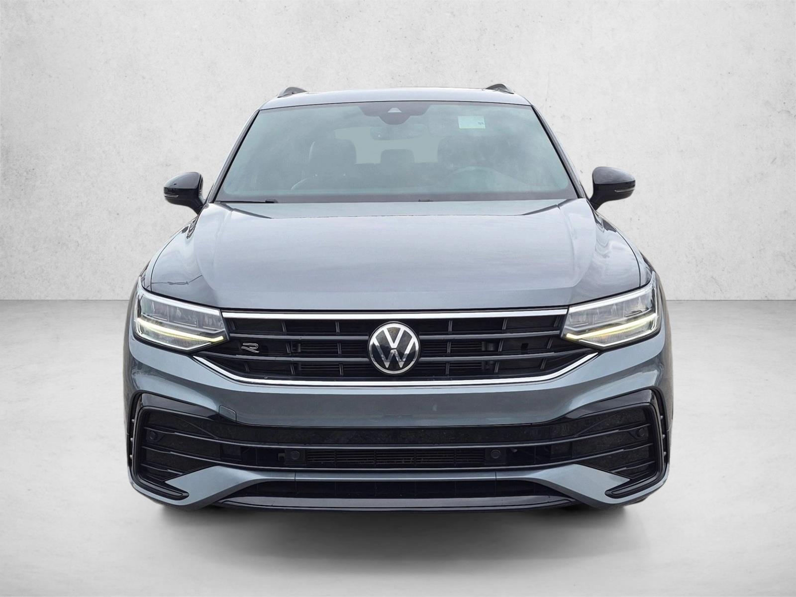 Used 2022 Volkswagen Tiguan SE R-Line Black SUV