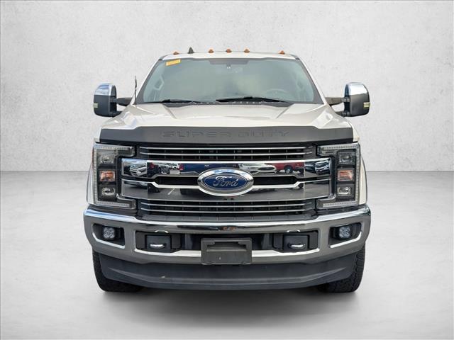 2019 Ford F-350 Lariat photo 2