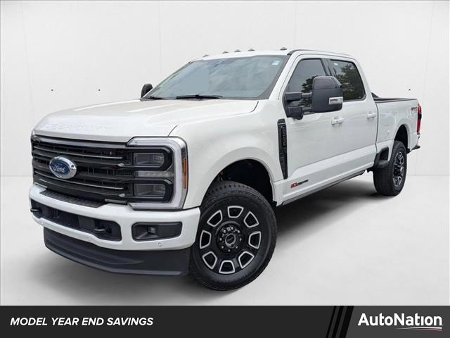 2025 Ford F-350 Super Duty Platinum's photo