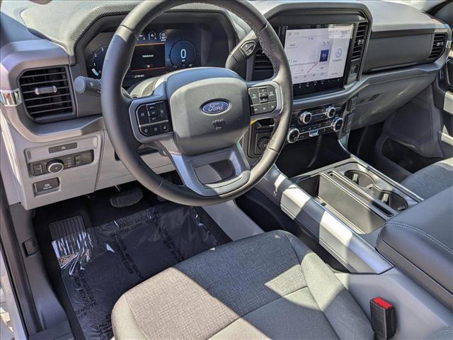 2025 Ford F-150 XLT photo 2