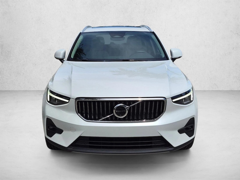 Used 2025 Volvo XC40 Plus Bright Theme SUV