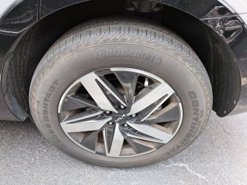 Certified 2022 Kia Sorento EX SUV