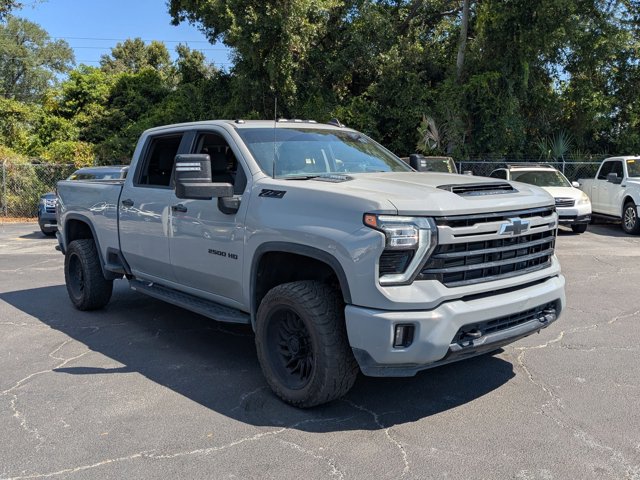 2024 Chevrolet Silverado 2500HD LT photo 3