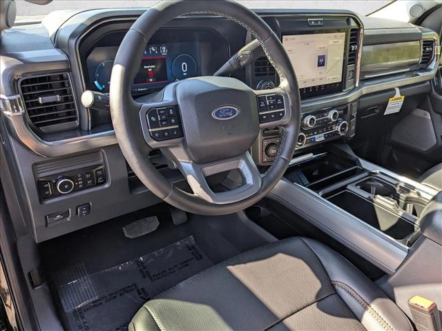 2025 Ford F-350 Lariat photo 3