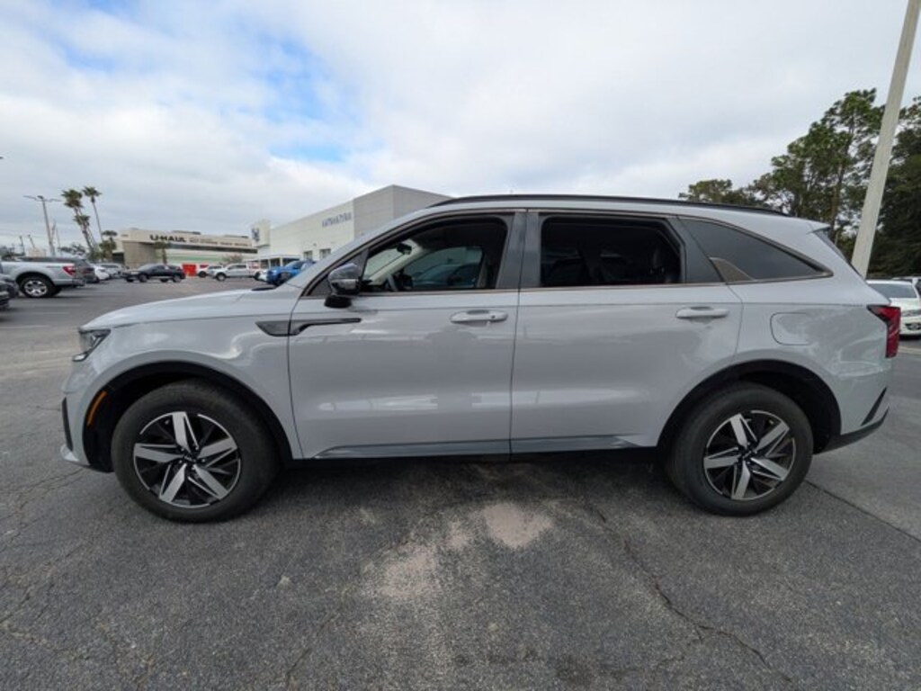 Certified 2022 Kia Sorento EX SUV