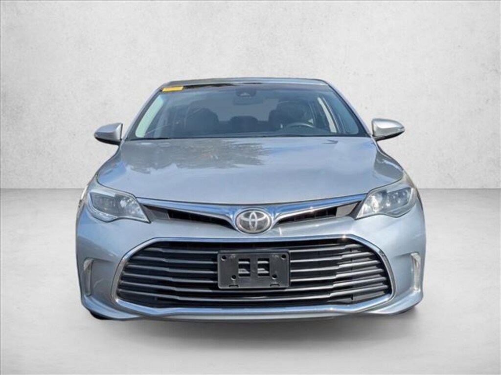 Used 2017 Toyota Avalon XLE Sedan