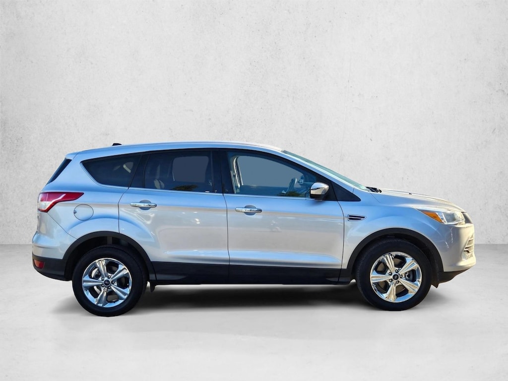 Used 2016 Ford Escape SE SUV