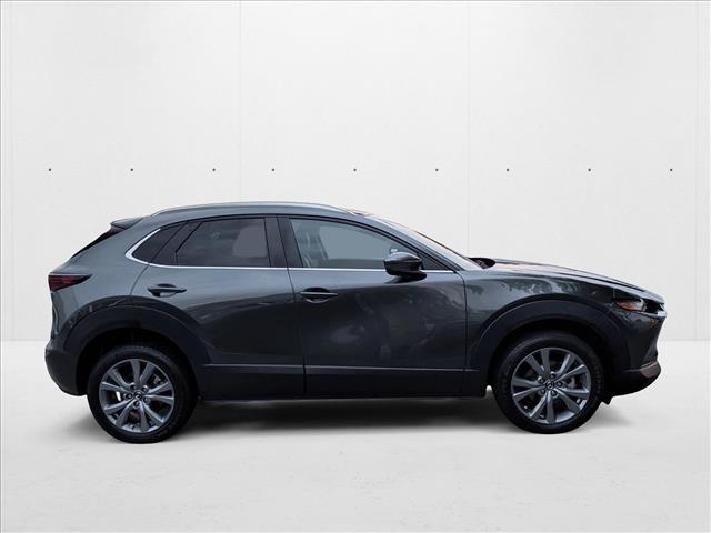 2022 Mazda CX-30 2.5 Select photo 4