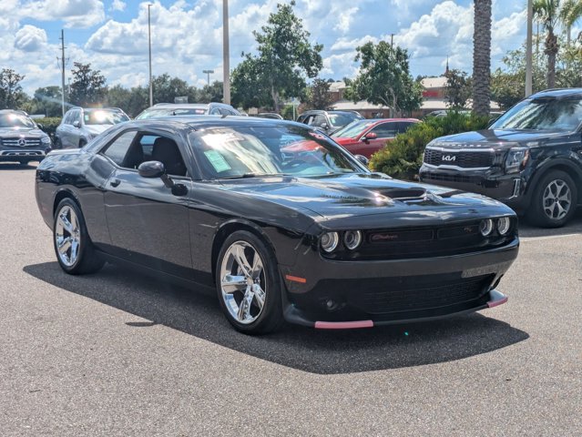 2022 Dodge Challenger R/T photo 3