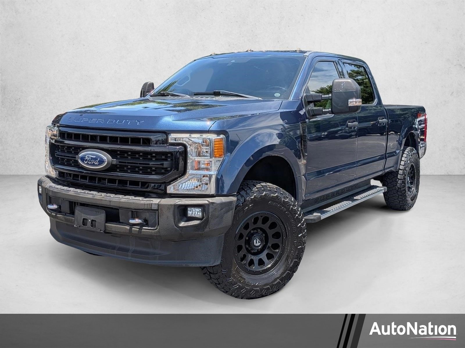 2020 Ford F-250 XLT 4x4 Crew Cab 6-3/4' Box's photo