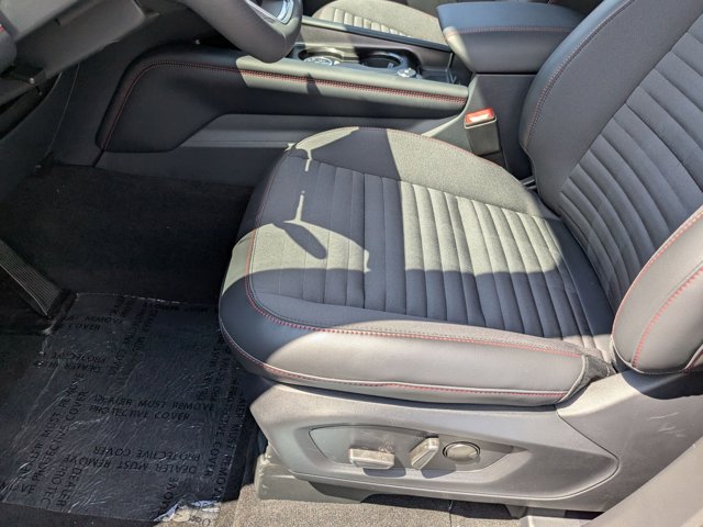 2025 Ford Explorer ST-Line photo 3