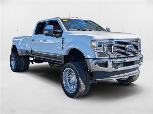 2022 Ford F-450 King Ranch photo 3
