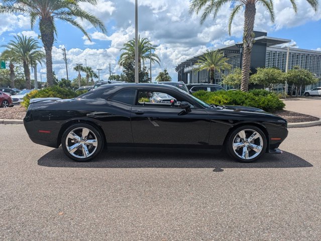 2022 Dodge Challenger R/T photo 4
