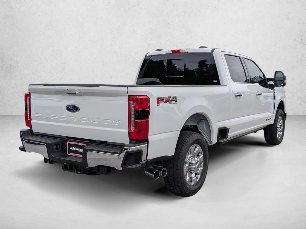 New 2026 Ford F-350 LARIAT Truck Crew Cab