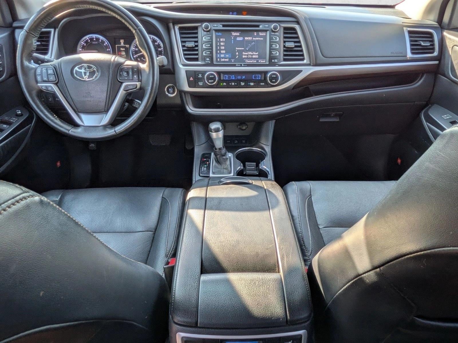 2015 Toyota Highlander 17
